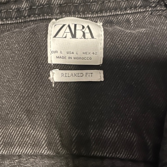 Zara Mens Distressed Black Denim Jacket Size L Relaxed Fit - Picture 3 of 6